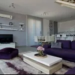 Leonidas Villa